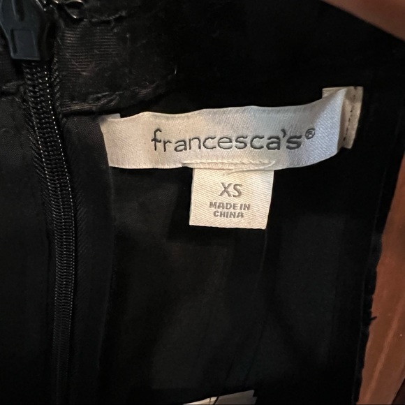 NWT Francesca’s Velvet Floral Pearl Halter Cut Out Cocktail Mini Dress - Picture 6 of 7